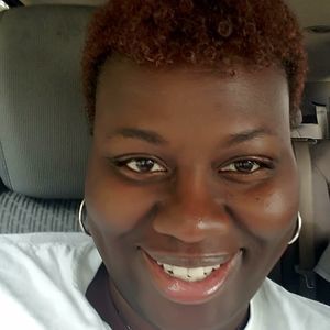 Meet your Posher, Latoya